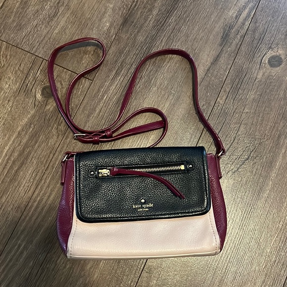 Kate Spade Flap Crossbody - Picture 2 of 3